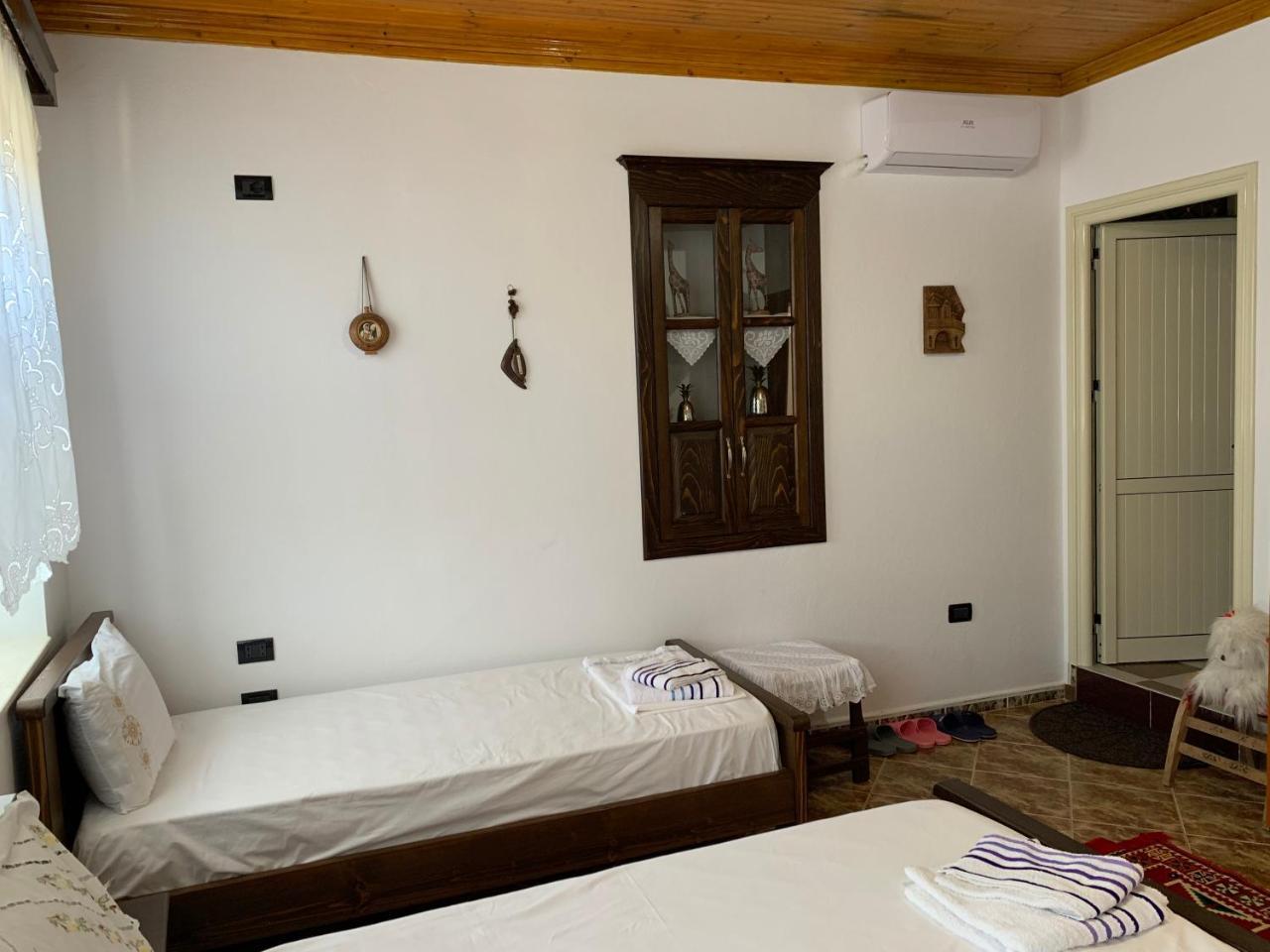 Guest House Iljesa Berat Zewnętrze zdjęcie